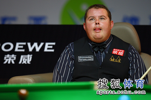 篮球比赛中 篮球比赛中