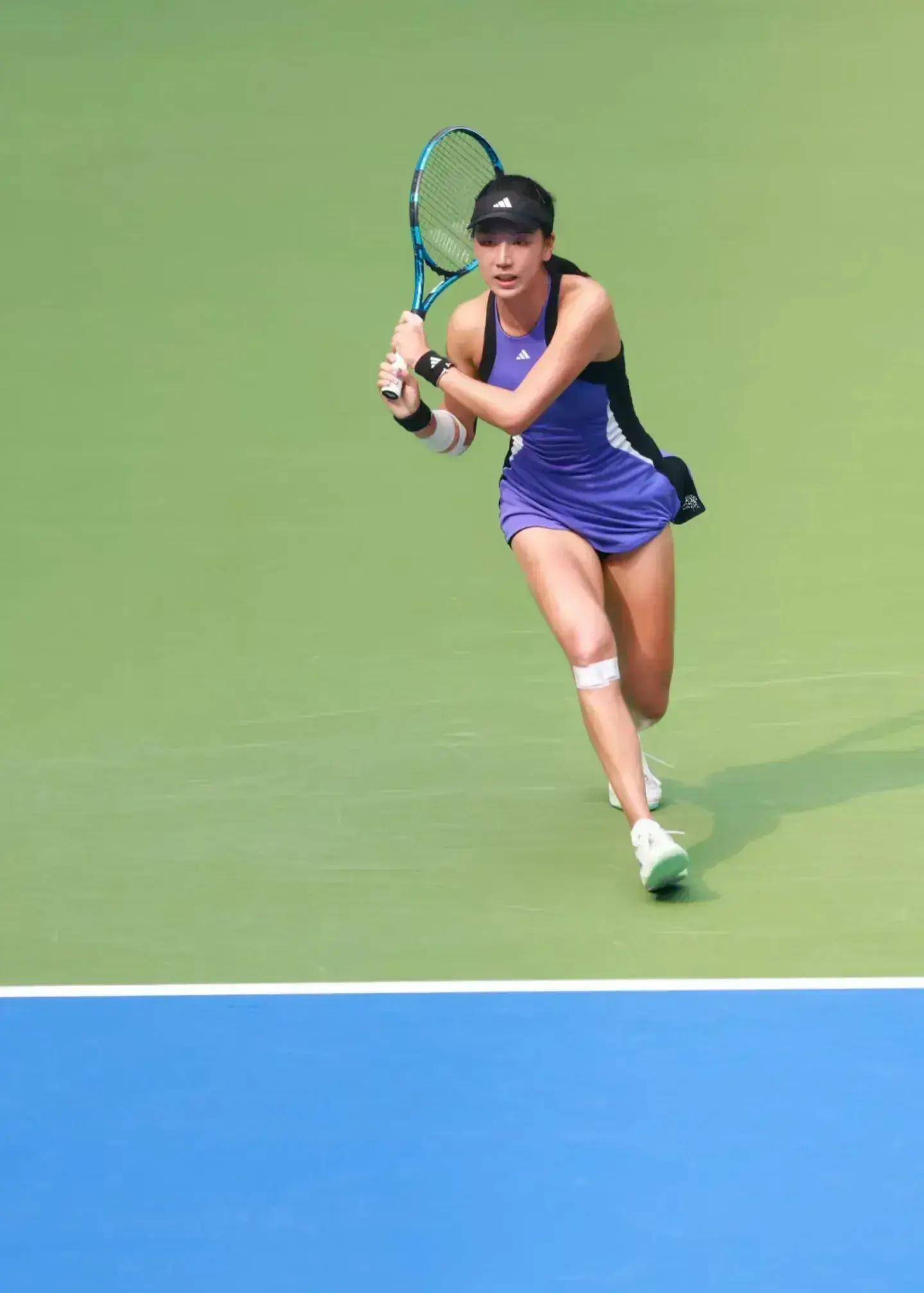 她的状态彻 她的状态彻