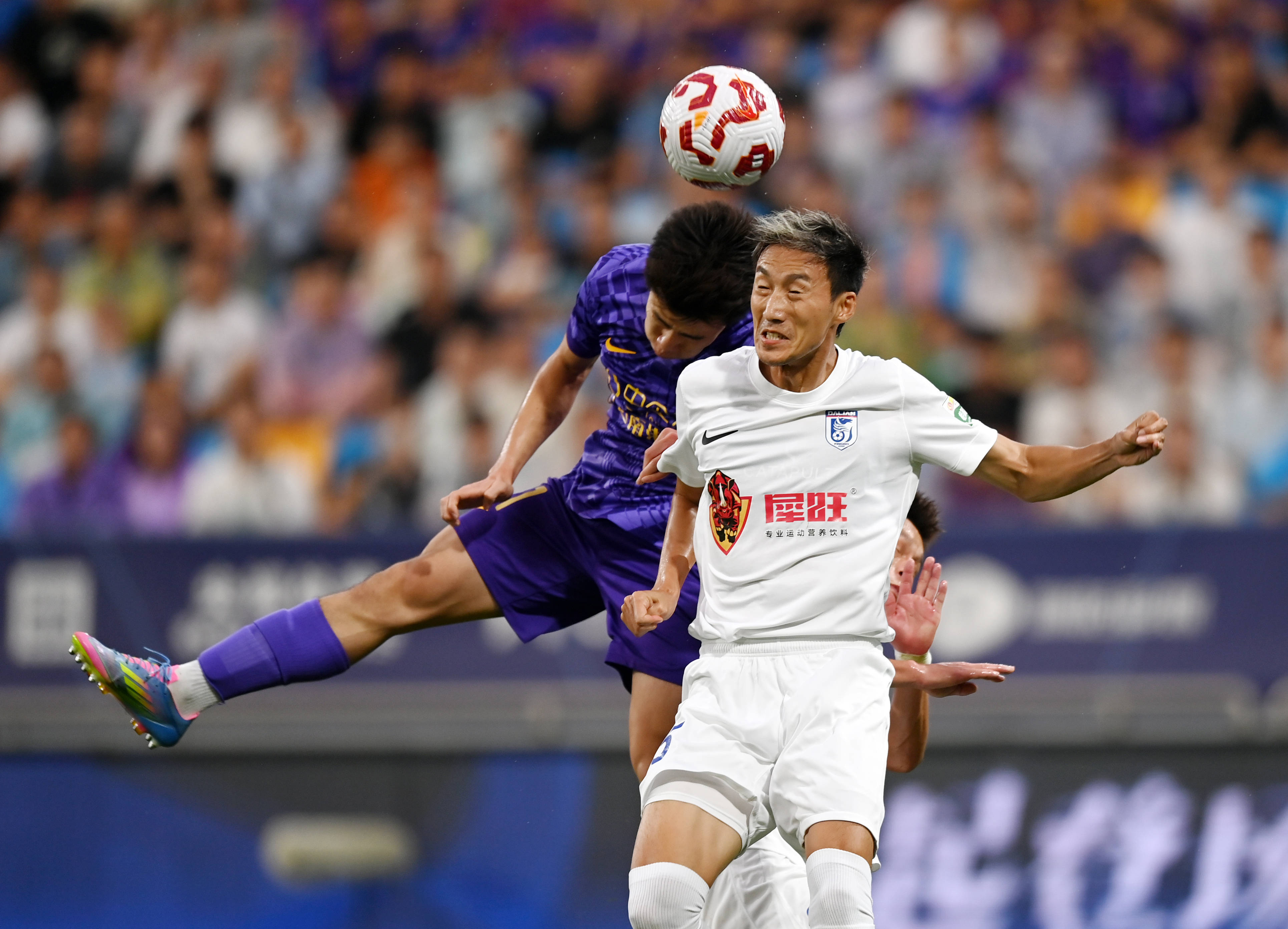 政差距不断 政差距不断