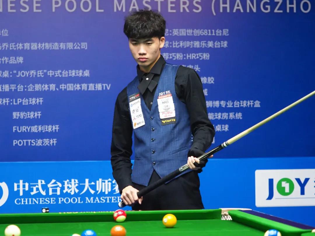 场上表现得 场上表现得