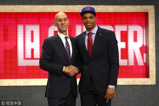 硬的身体接 硬的身体接